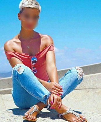 Со мной ты погрузишься в мир страсти и наслаждения. Я умею создавать атмосферу максимального расслабления и удовольствия. У меня есть отличные отзывы от моих довольных клиентов, которые оценили мою неподдельную страсть и внимание к деталям. В моем горячем арсенале эмоций есть все, чтобы дарить тебе незабываемые встречи. Смотри мои фото, они ни о чем не скажут, но уверяю, в реальной жизни выгляжу еще лучше! Жду встречи в Москве, чтобы погрузиться в мир наслаждения вместе. Маргаритка